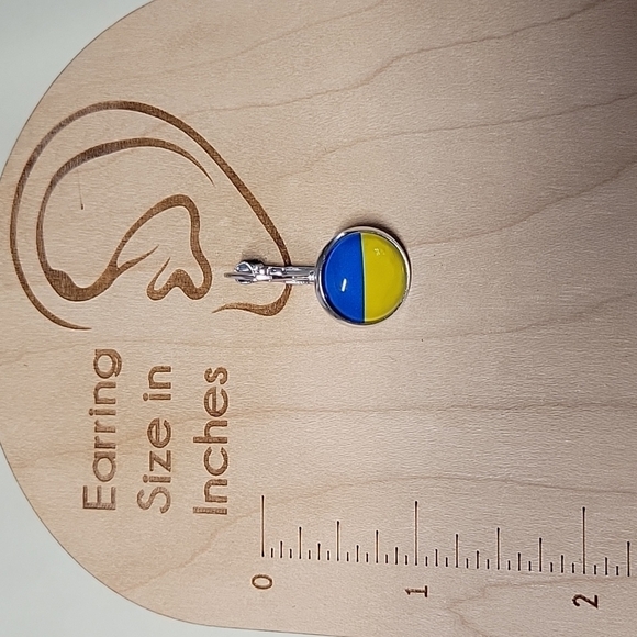 UKRAINE FLAG Earrings - Picture 3 of 6